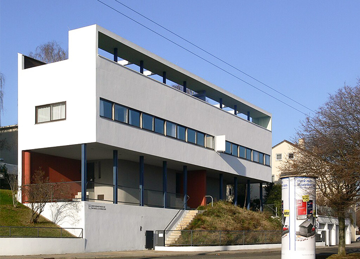 ヴァイセンホーフ・ジードルングのアウト